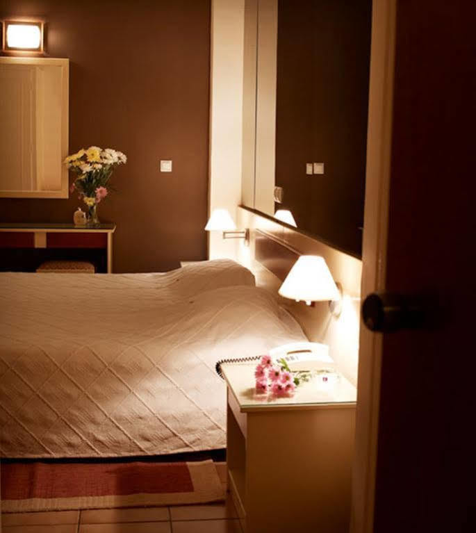 Hotel Platon เอเธนส์ ภายนอก รูปภาพ